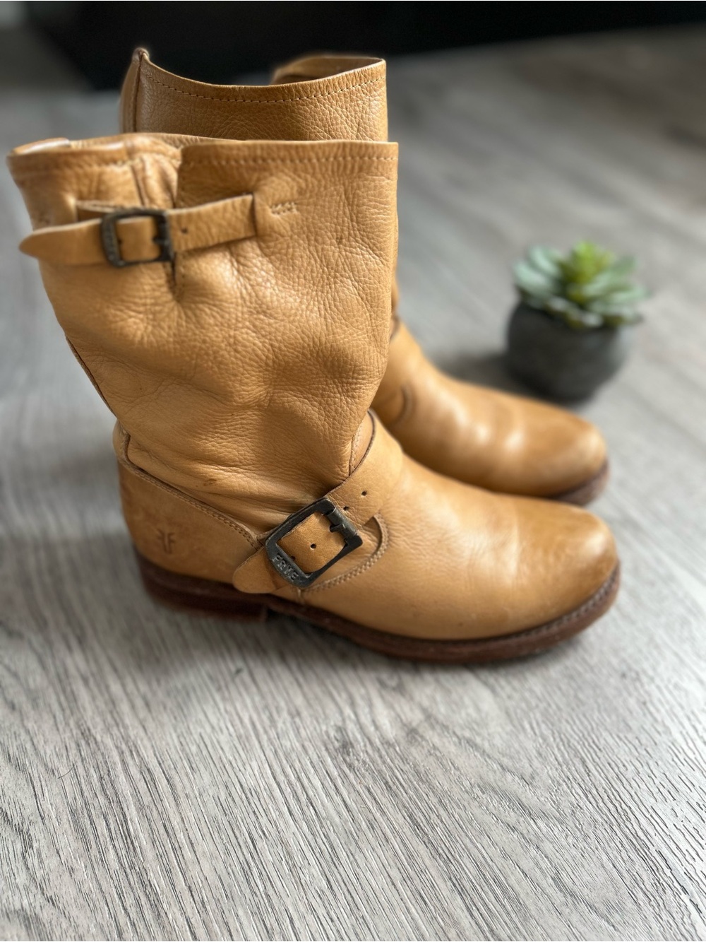 Frye Veronica Shortie Leather Boots Camel Ladies 6
